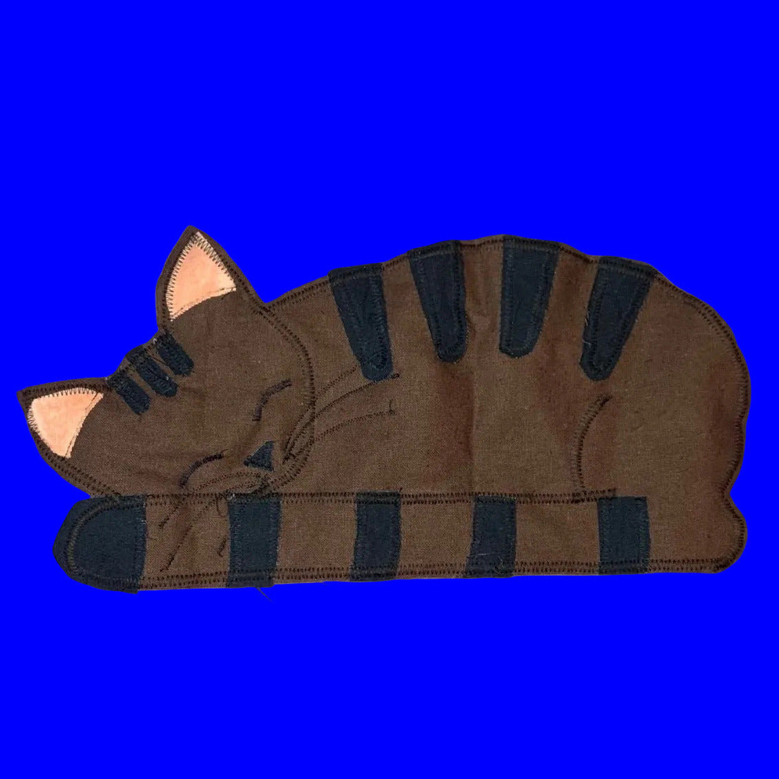 Photo d'une création de chat pour un pull personnalisé 3