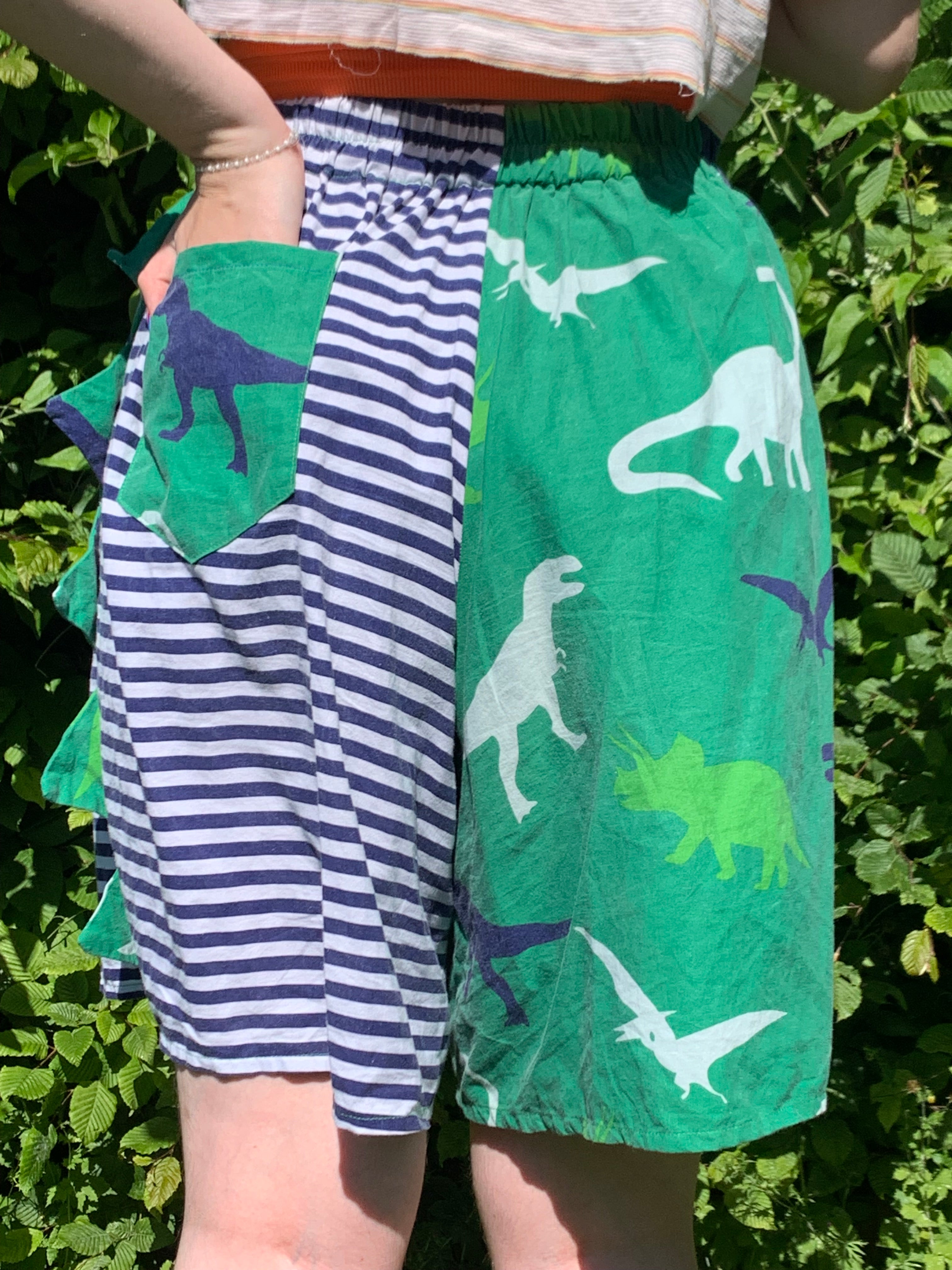 Short dino dino L