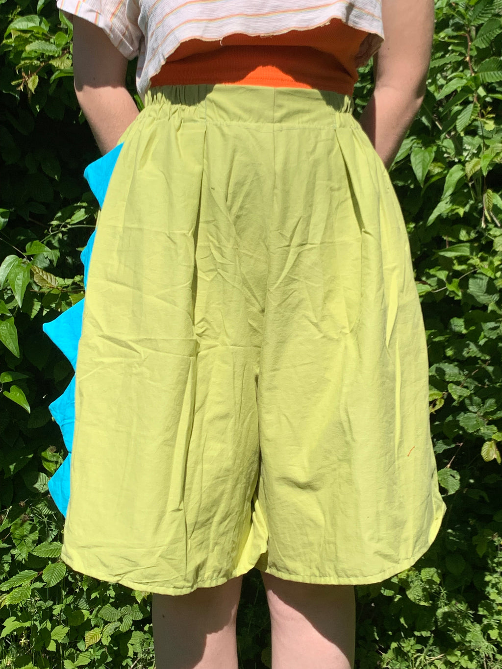 Short dino vert M