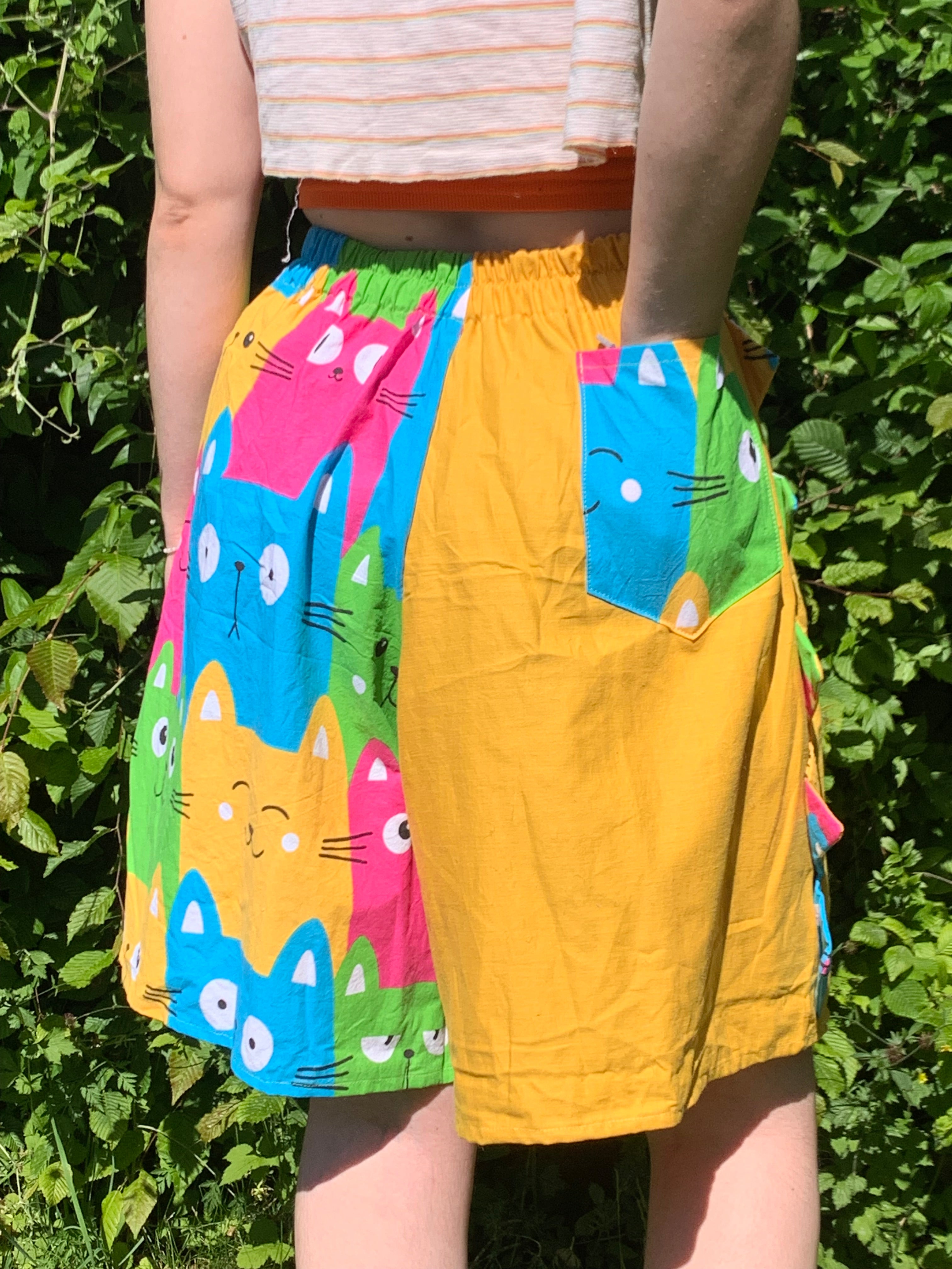 Short dino jaune chat M