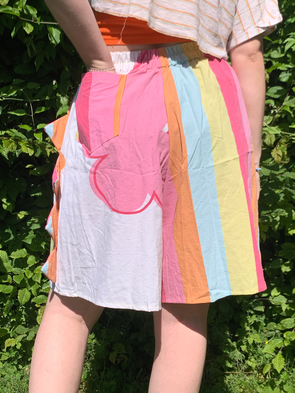 Short dino coloré L