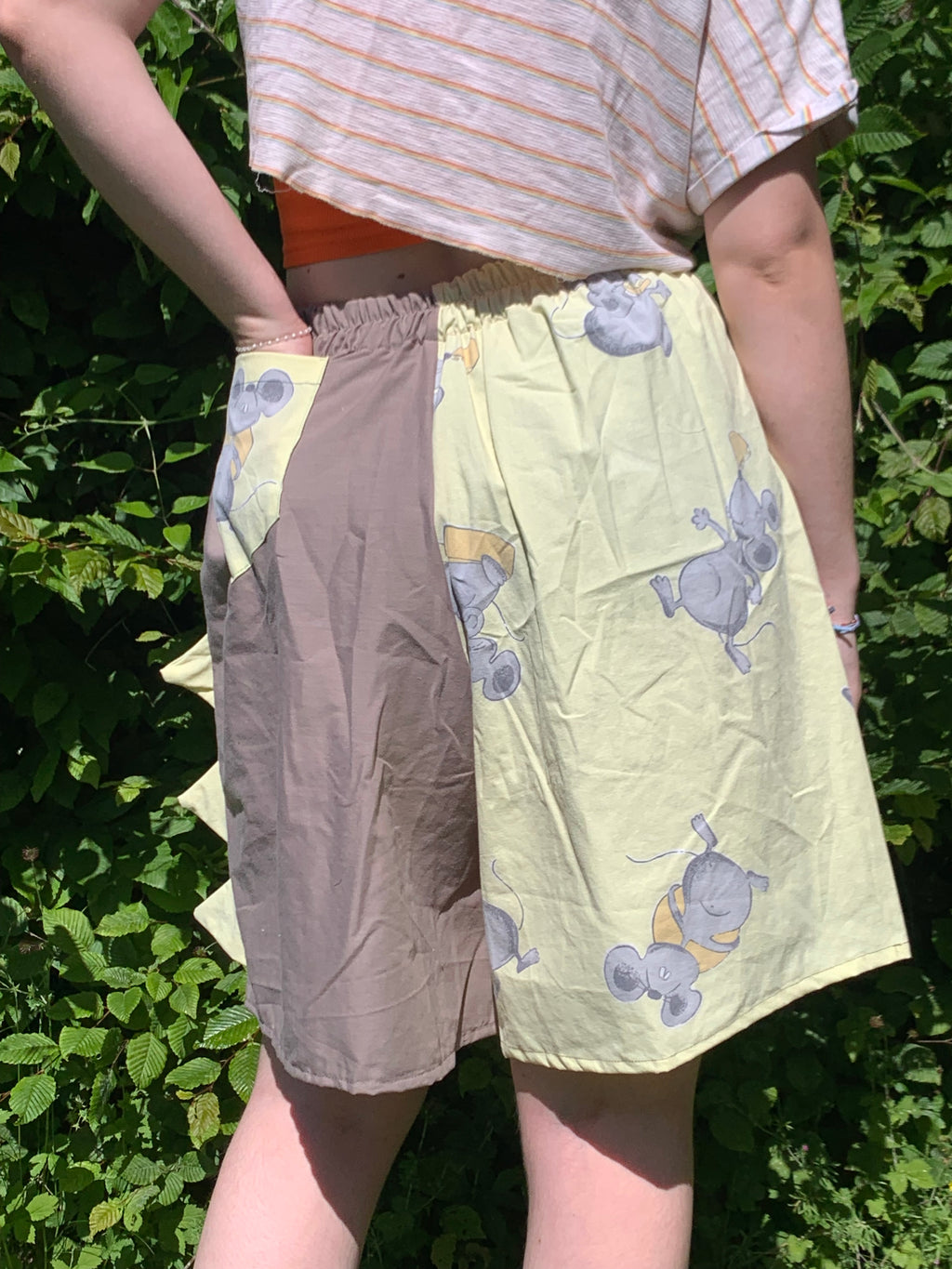 Short dino souris M