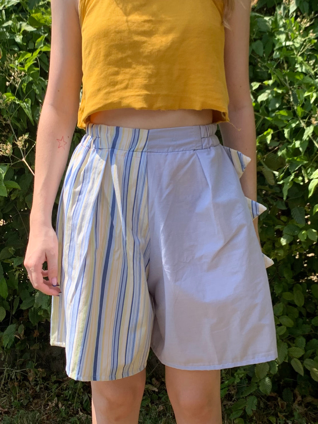 Short dino rayé XL