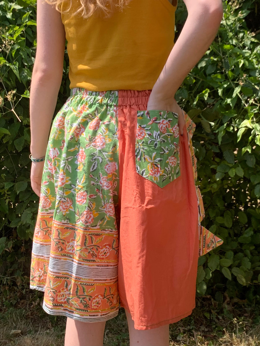 Short dino fleuri S