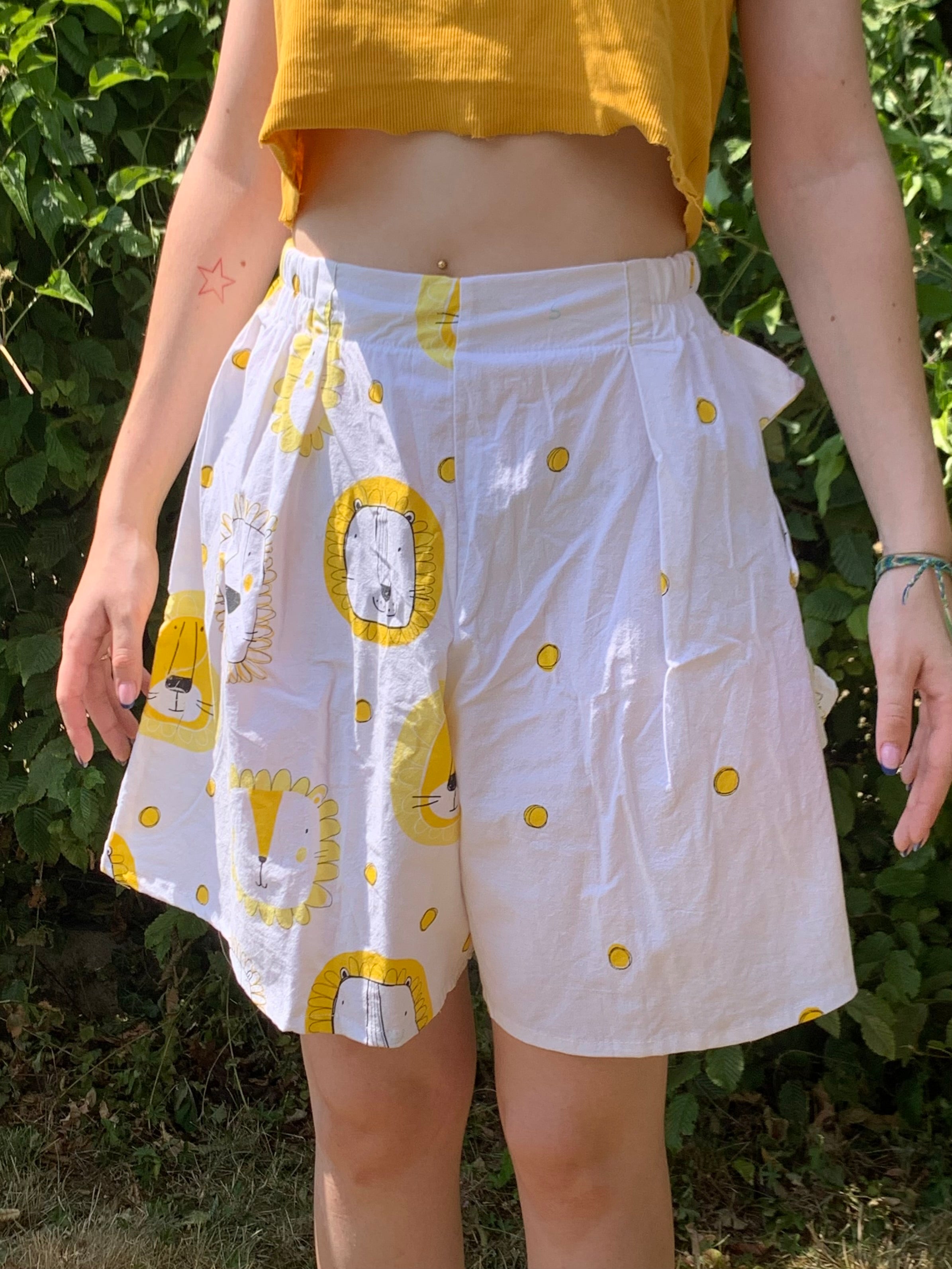 Short dino lion S