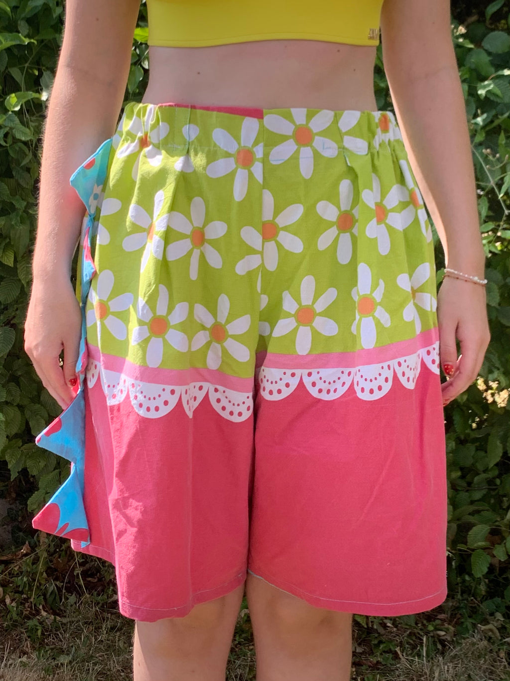 Short dino fleuri L