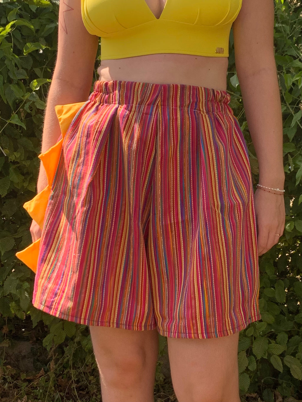 Short dino arc en ciel L