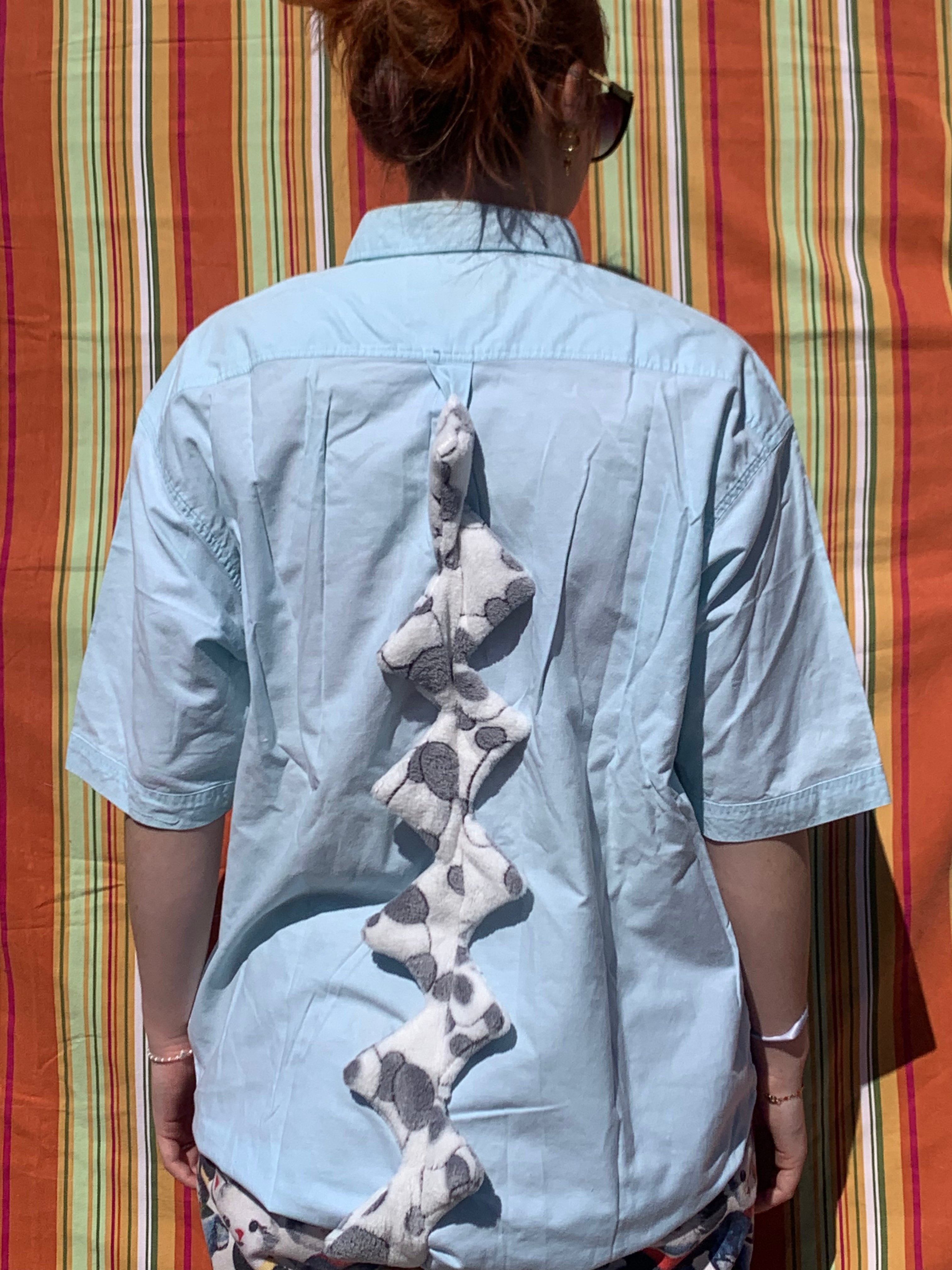 Chemise Dino bleue à manches courtes L