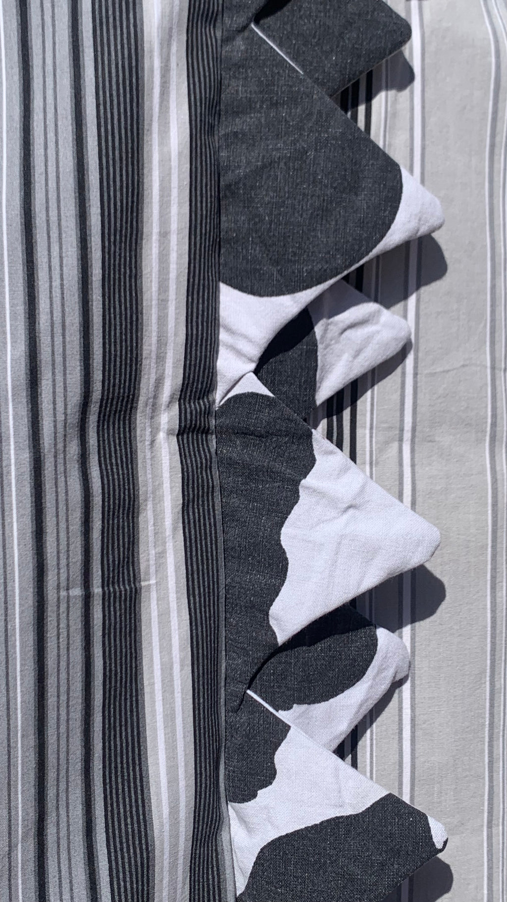 Chemise Dino noir et grise à manches courtes M